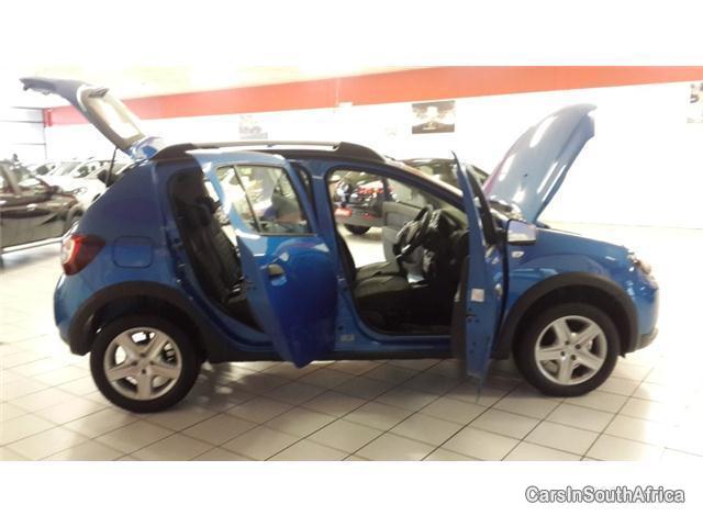Pictures of Renault Sandero Manual 2015
