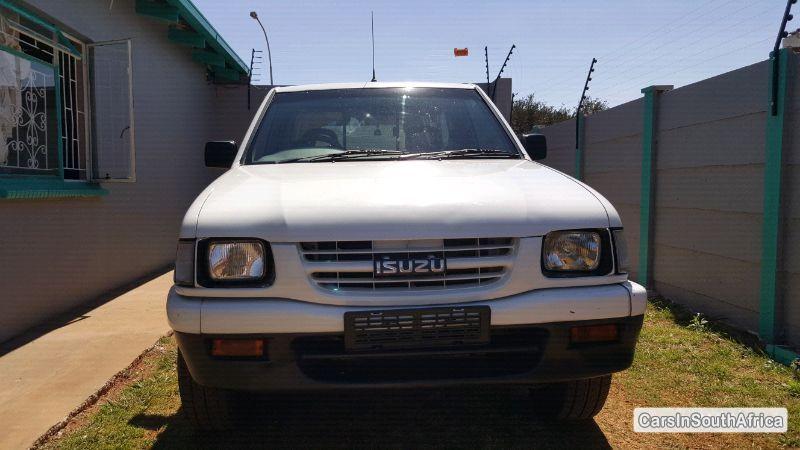 Isuzu KB250 Manual 2000