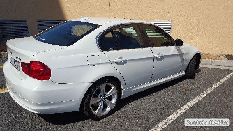 BMW 3-Series Automatic 2011 - image 2