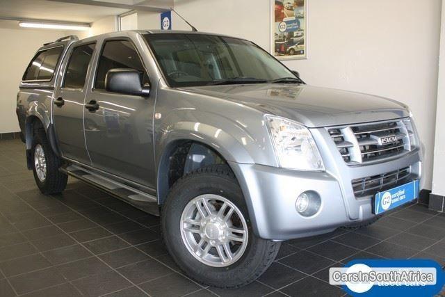 Isuzu KB Series Manual 2013 - image 2