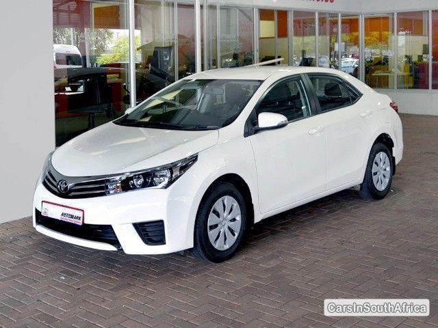 Toyota Corolla Manual 2014 - image 2
