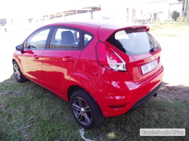 Ford Fiesta Manual 2013 - image 2