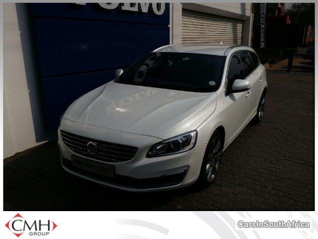 Volvo V60 Automatic 2015