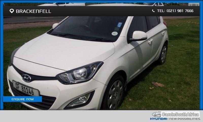 Hyundai i20 Manual 2014 - image 2