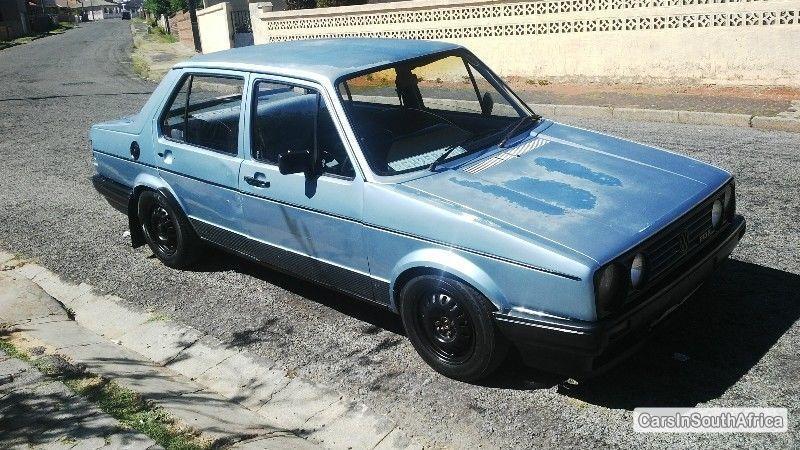 Volkswagen Fox Manual 1990 - image 2