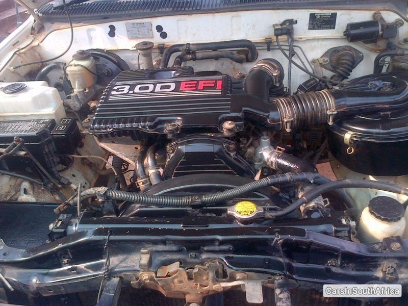 Toyota Hilux Manual 2004