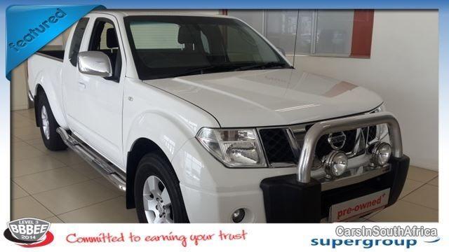 Nissan Navara Manual 2013 - image 2
