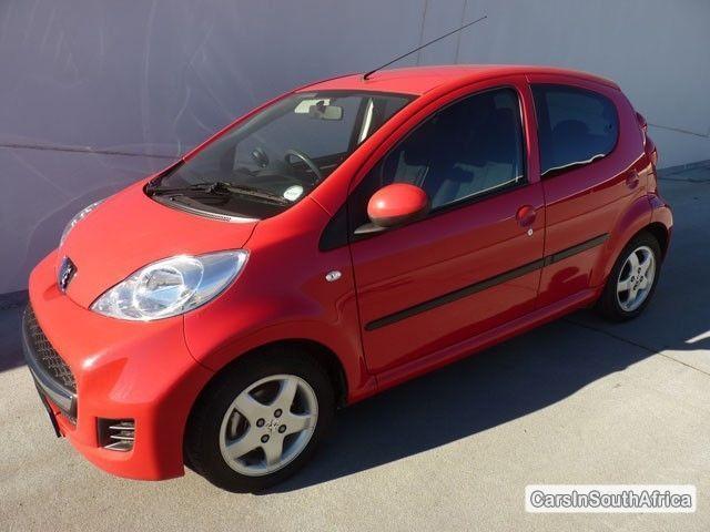 Peugeot 107 Manual 2012 - image 2