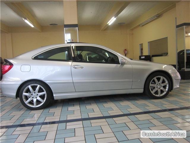 Mercedes Benz C-Class Automatic 2002 - image 2
