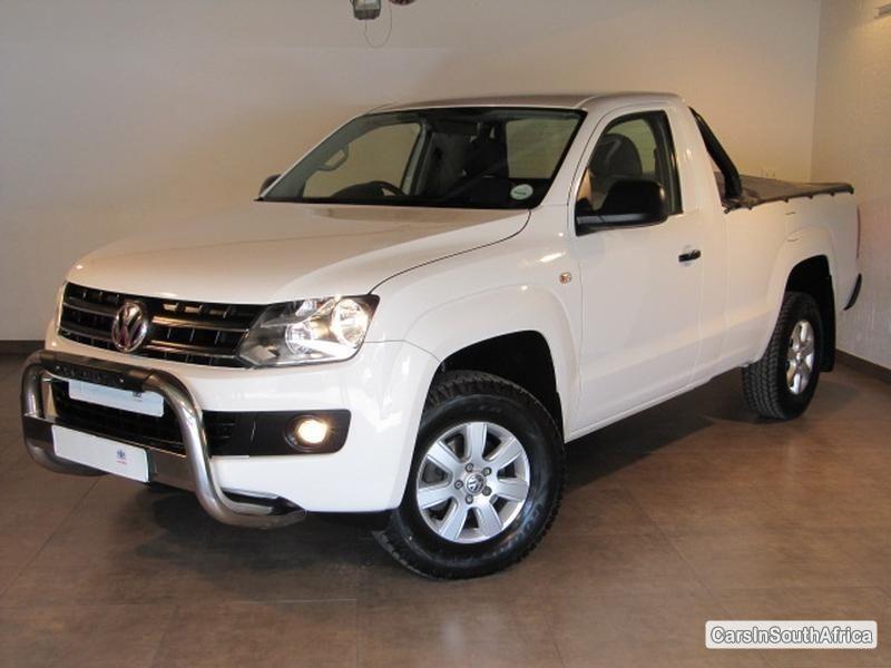 Volkswagen Amarok Manual 2012 - image 2