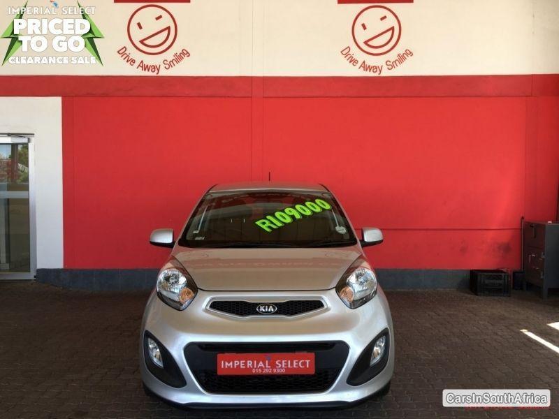 Kia Picanto Manual 2014 - image 2