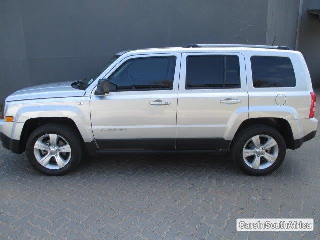 Jeep Patriot Manual 2014 - image 2