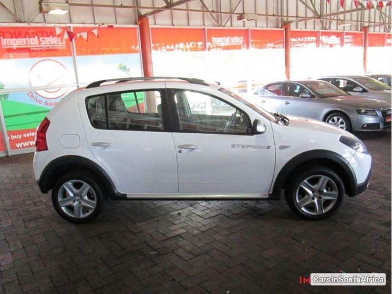 Renault Sandero Manual 2012 - image 3
