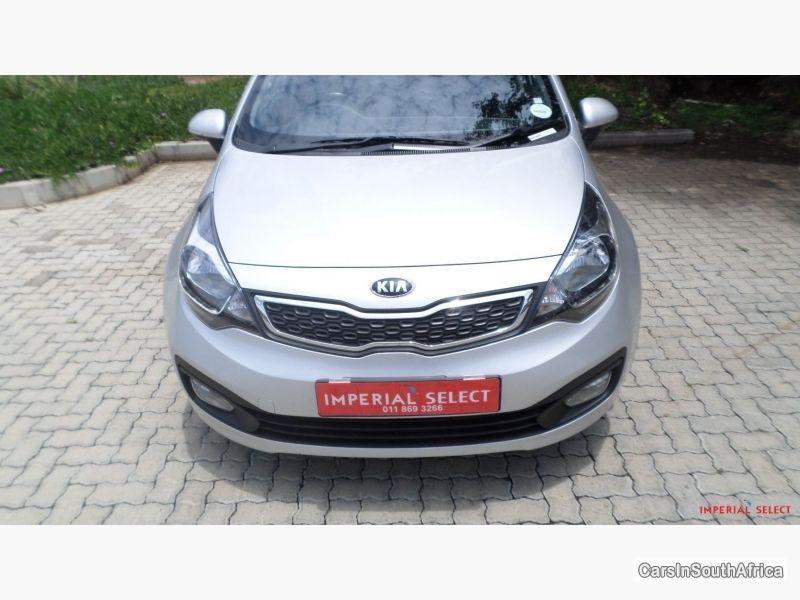 Kia Rio Manual 2014 - image 3