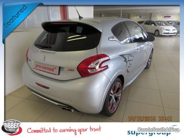 Peugeot 208 Manual 2014 in Gauteng