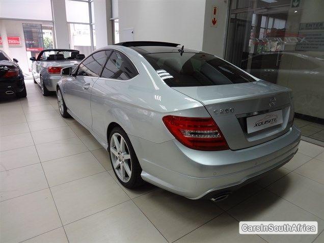 Mercedes Benz C-Class Automatic 2011 - image 3
