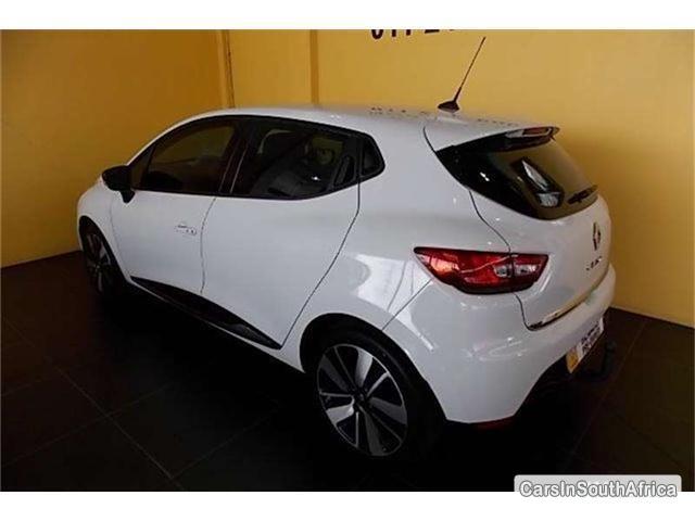 Renault Clio Manual 2014 - image 3