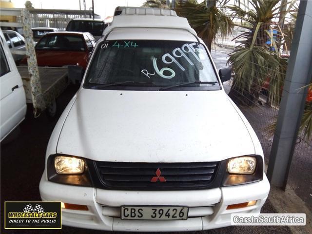 Mitsubishi Colt Manual 2001 - image 3