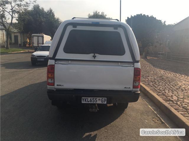 Toyota Hilux Manual 2011 in Gauteng
