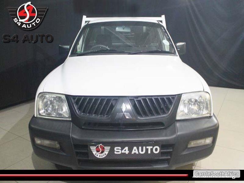 Mitsubishi Colt Manual 2006 - image 3