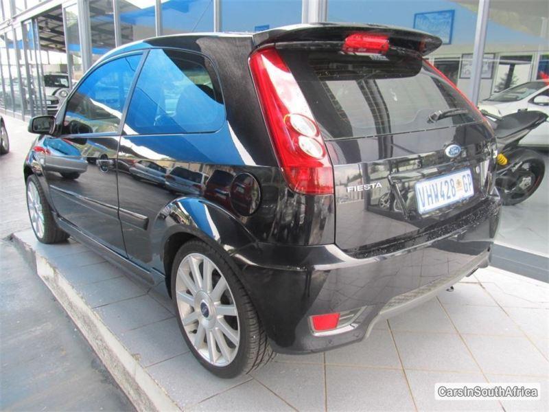 Ford Fiesta Manual 2006 - image 3