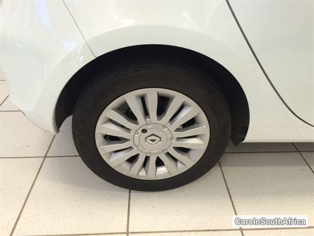 Renault Clio Manual 2011 in KwaZulu Natal