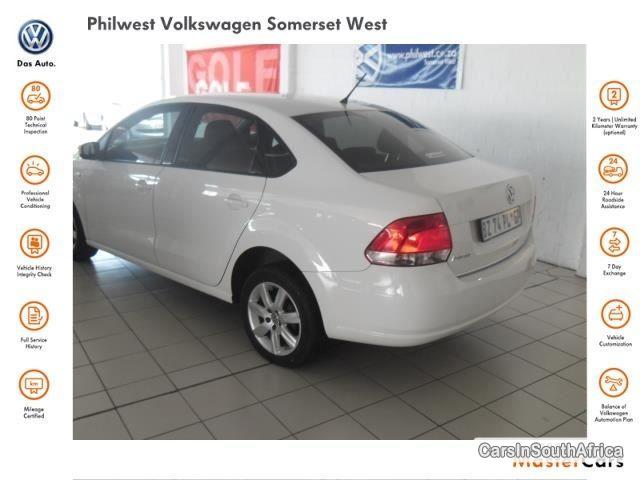 Volkswagen Polo Manual 2012 - image 3