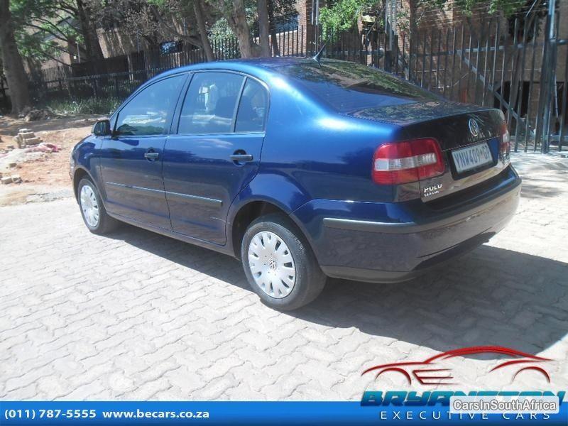 Volkswagen Polo Manual 2008 - image 3