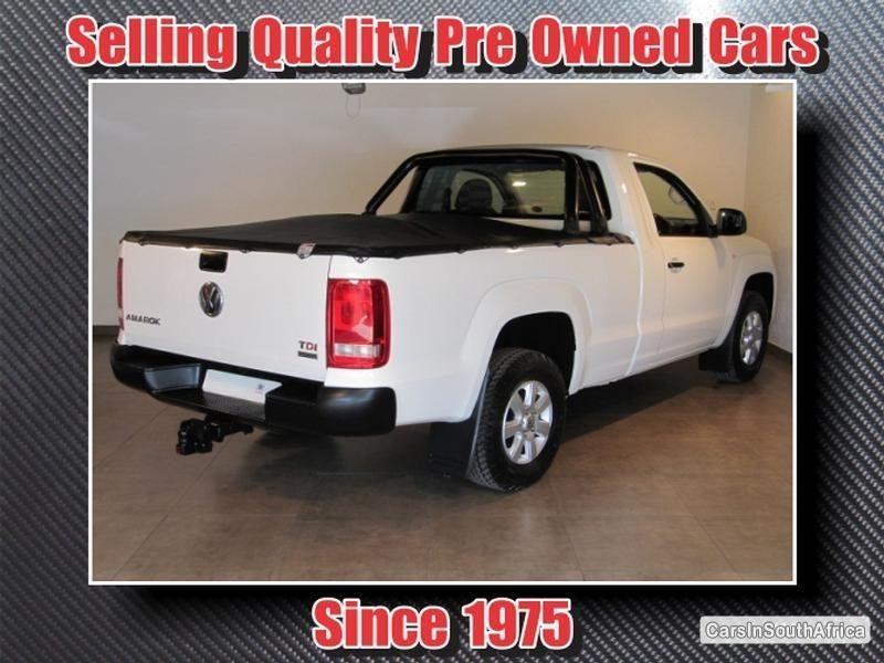 Volkswagen Amarok Manual 2012 - image 3