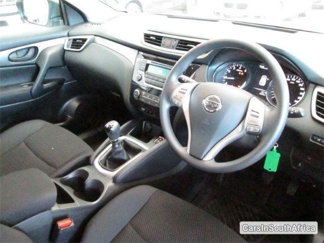Nissan Qashqai Manual 2015 - image 3