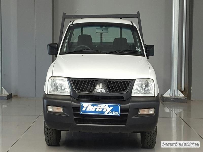 Mitsubishi Colt Manual 2008 - image 3