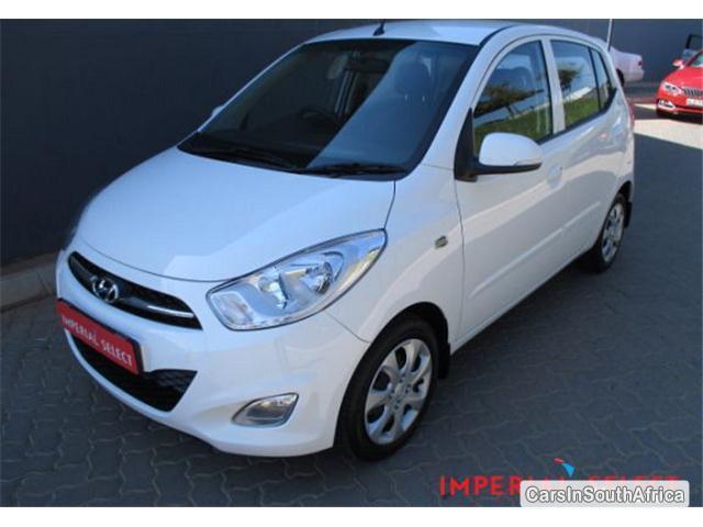 Hyundai i10 Manual 2016 - image 3