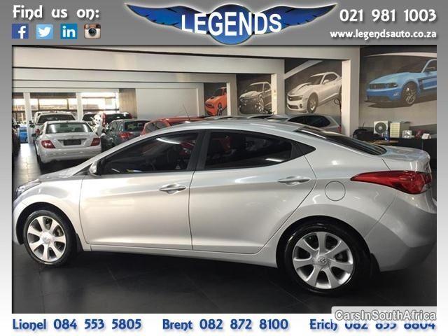 Hyundai Elantra Manual 2012 - image 3