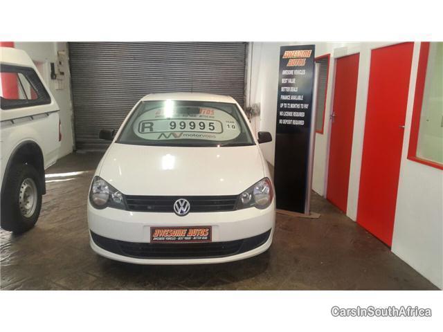 Volkswagen Polo Manual 2010 - image 3
