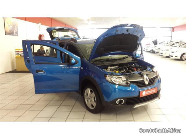 Renault Sandero Manual 2015 - image 3