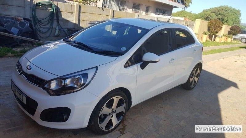 Kia Rio Manual 2011 - image 3