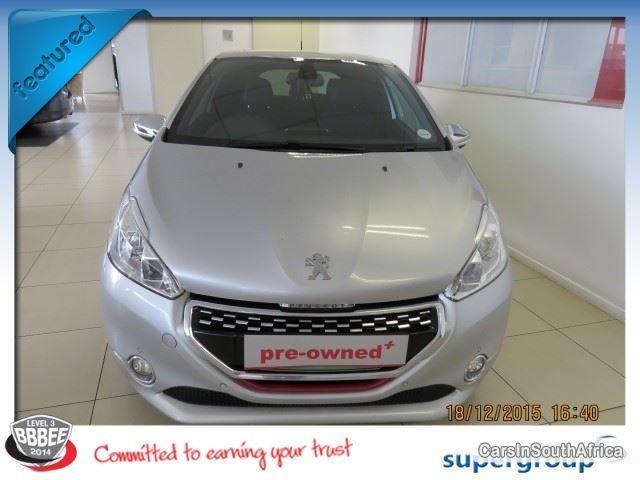 Peugeot 208 Manual 2014 in South Africa