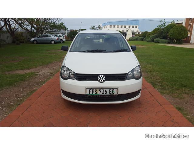 Volkswagen Polo Manual 2010 - image 4