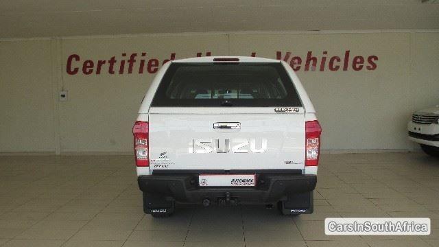Isuzu KB Series Automatic 2015 - image 4