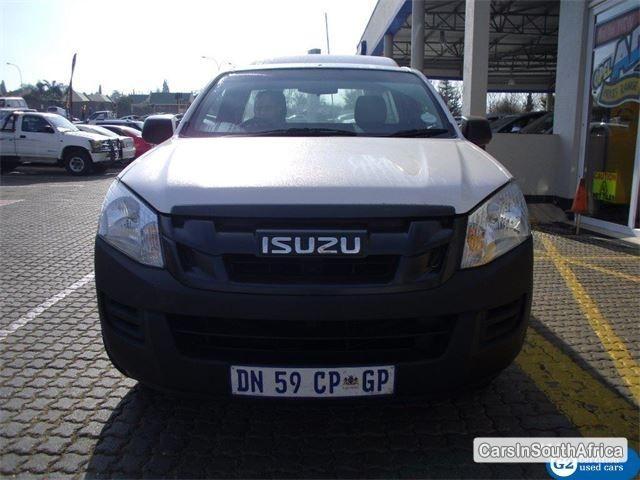 Isuzu KB Series Manual 2015 in South Africa