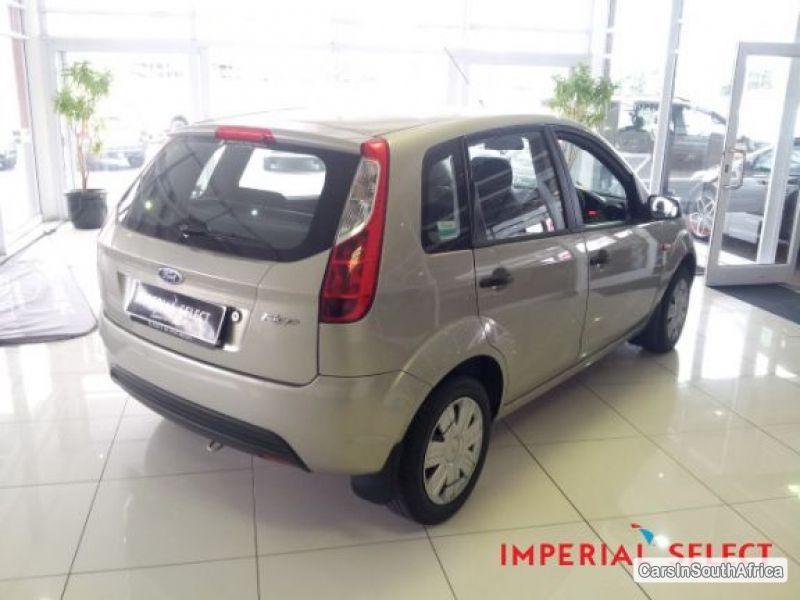 Ford Figo Manual 2010 - image 4