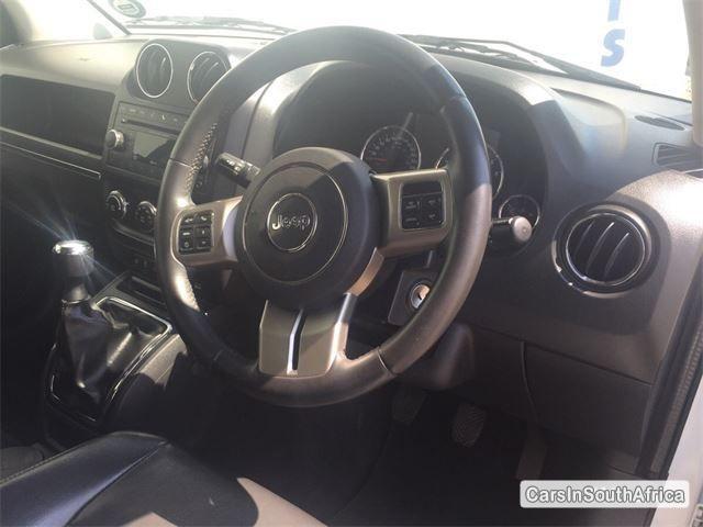 Jeep Compass Manual 2012 - image 4
