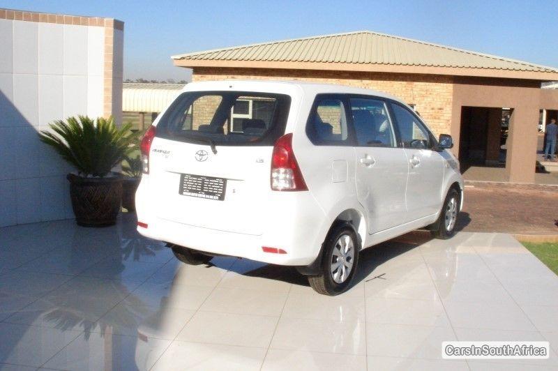 Toyota Avanza Manual 2014 - image 4