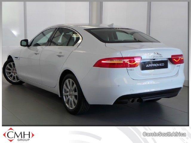 Jaguar Automatic 2015 - image 4