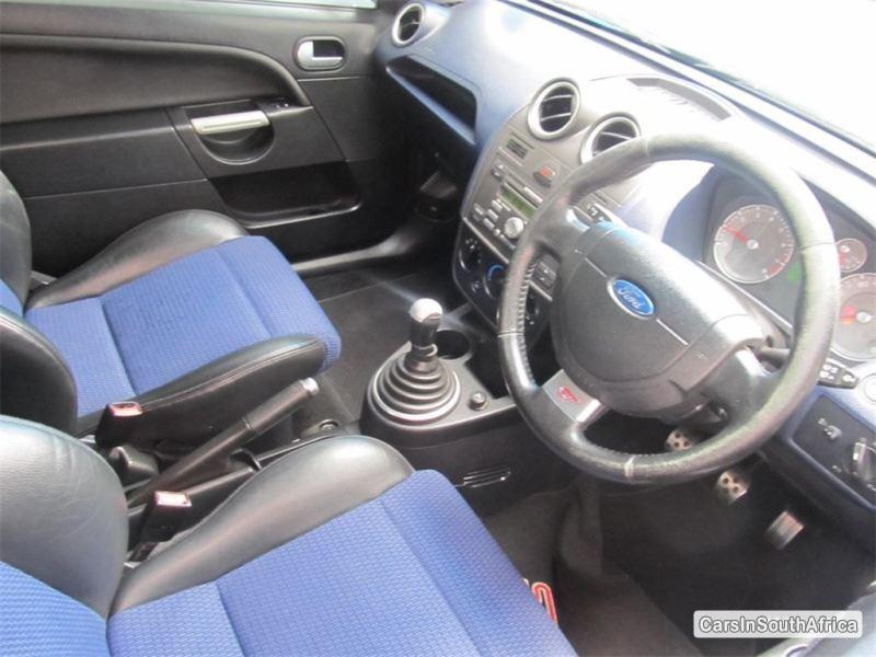 Ford Fiesta Manual 2006 - image 4