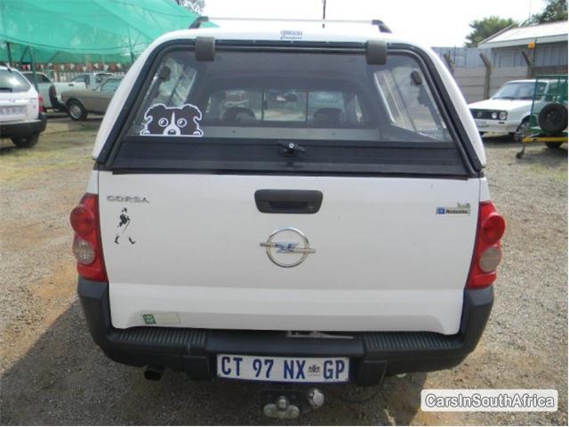 Opel Corsa Utility Manual 2009 - image 4