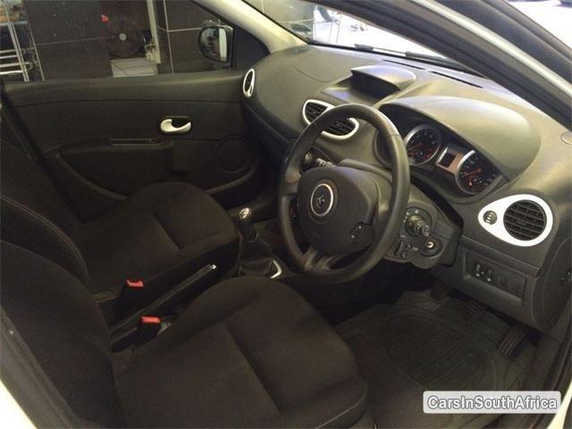 Renault Clio Manual 2011 in South Africa