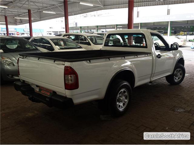 Isuzu KB250 Manual 2009 - image 4