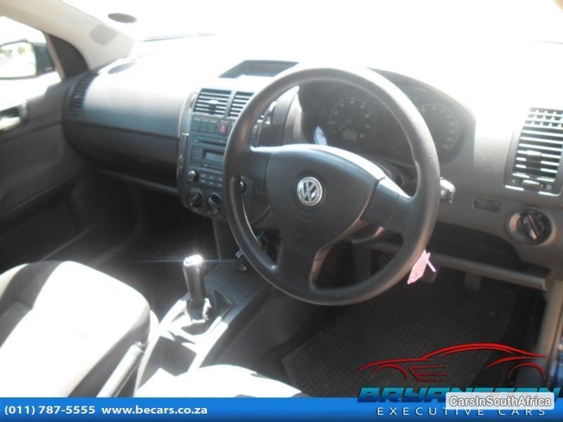 Volkswagen Polo Manual 2008 - image 4
