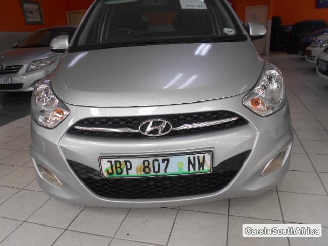 Hyundai i10 Manual 2011 - image 4